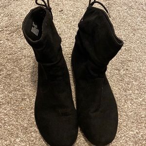 Boots Mod-Size Black